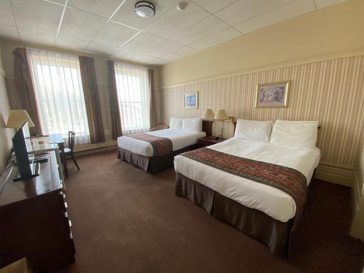 Hotel Bedford Годерич Экстерьер фото